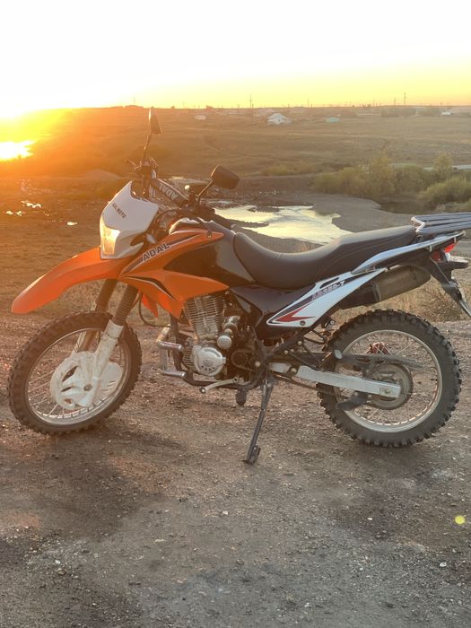 Продам мотоцикл 250кубов