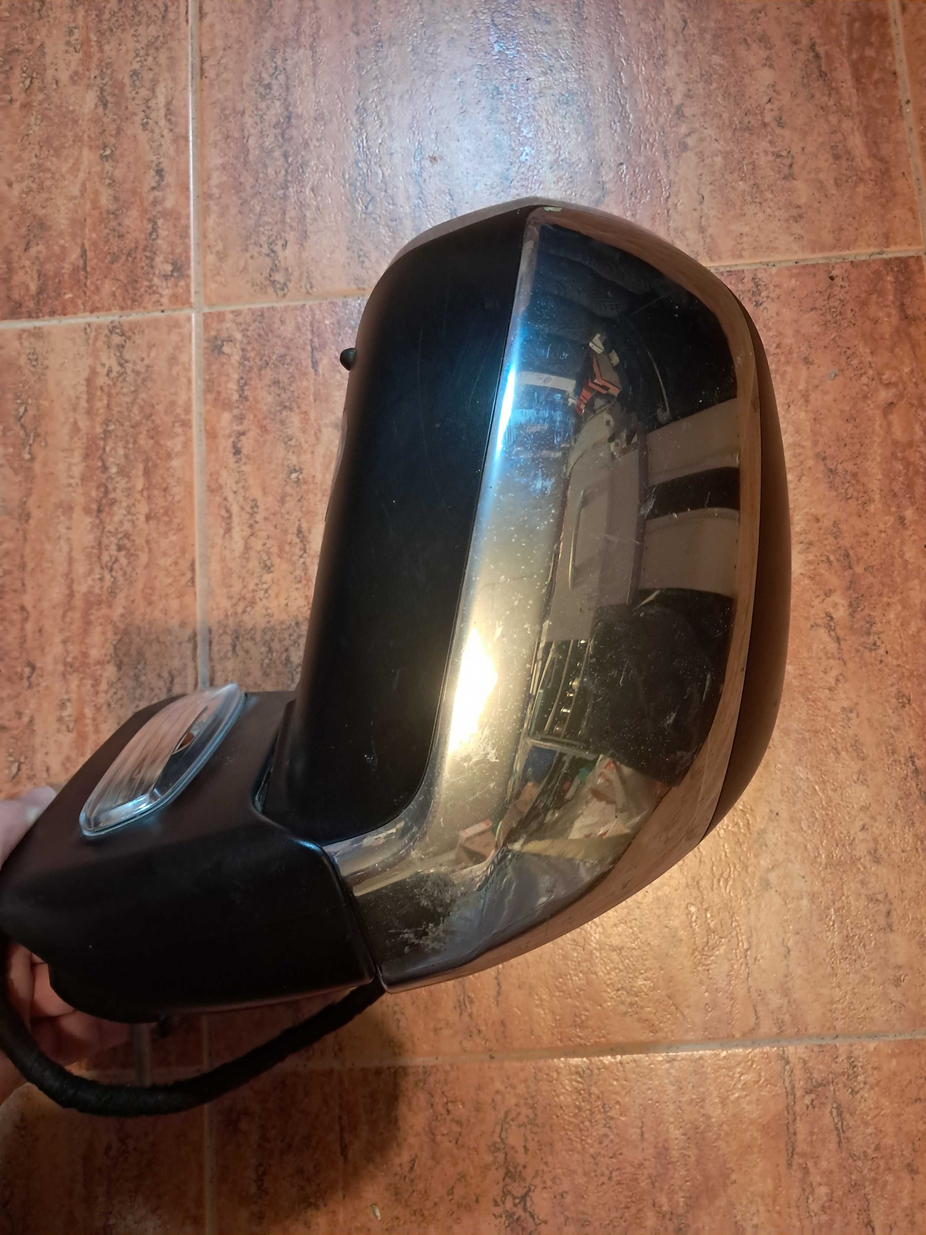 Дясно странично огледало за Peugeot 3008