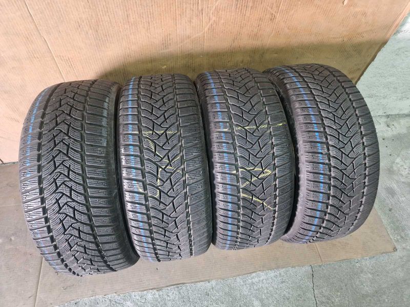 4 Dunlop R17 225/50
зимни гуми 
DOT4820