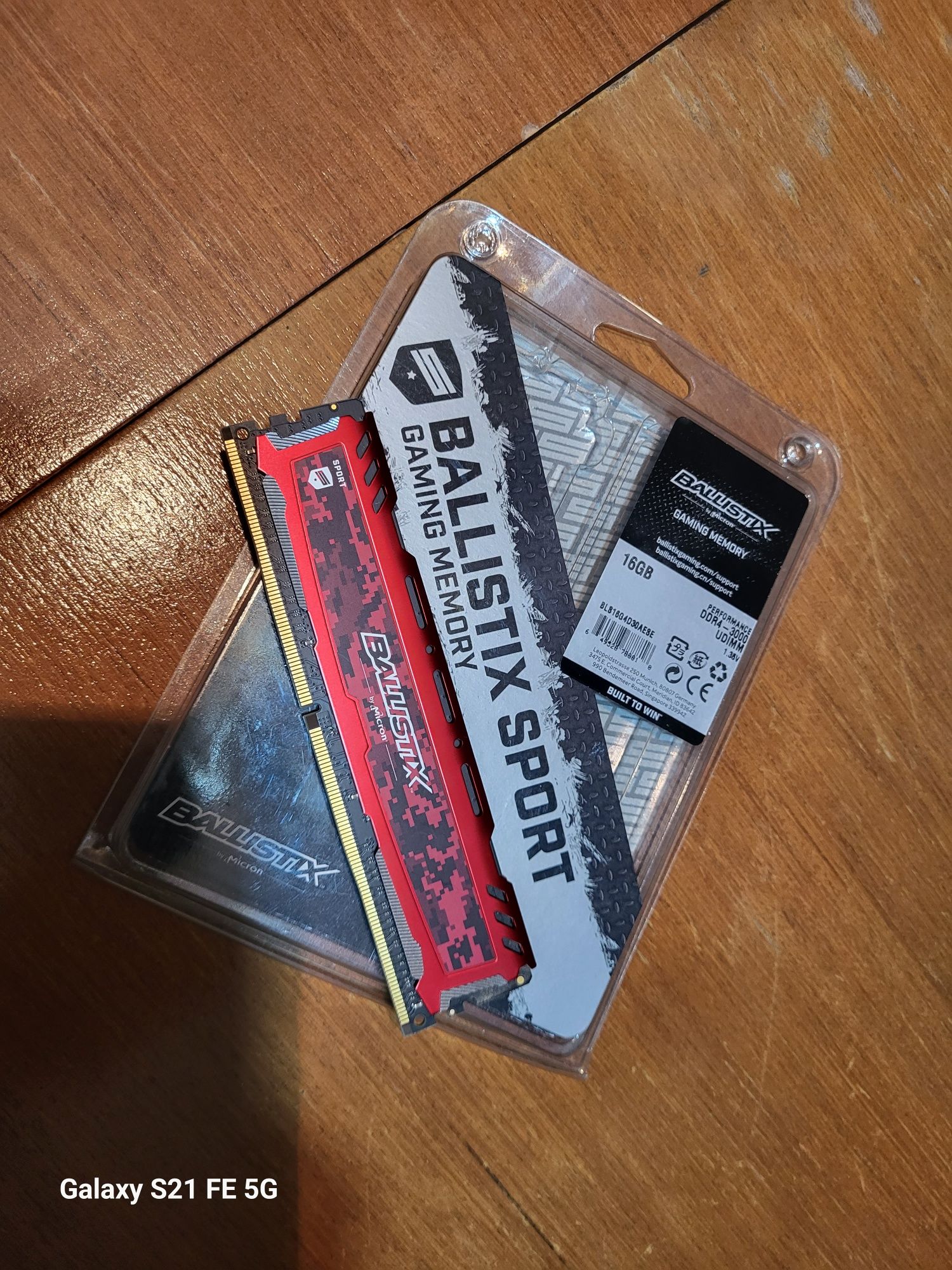 Продаю ОЗУ (Оперативная память) DDR4 Ballistix