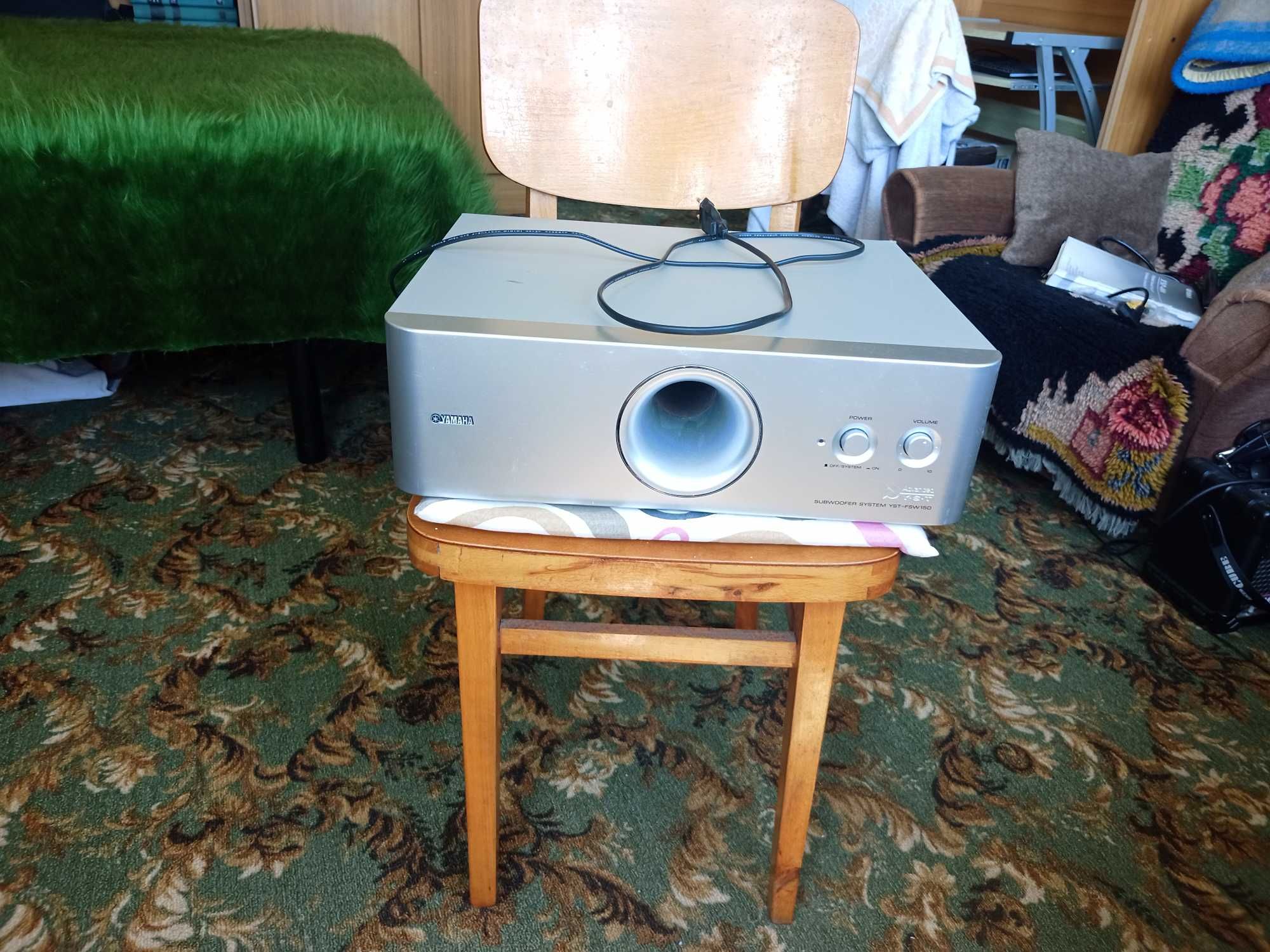 Звуков проектор Yamaha YSP-4000 + Subwoofer YST-FSW150, саундбар 5.1