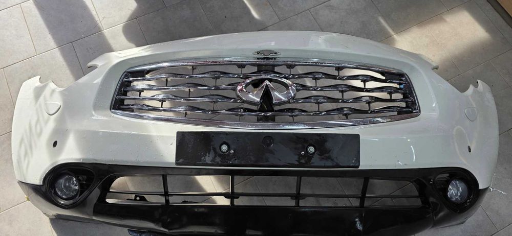 Предна броня за Infiniti FX30/35
