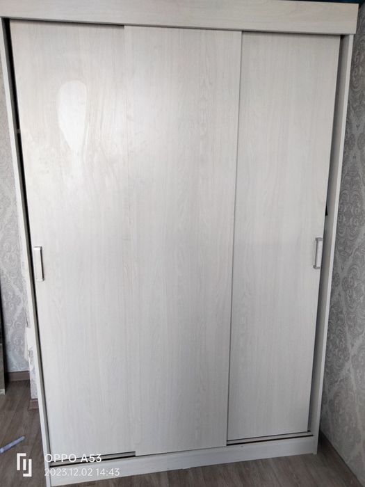 Шифонер белый купе