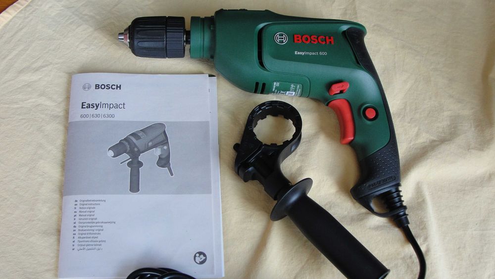Bormasina  BOSCH  Easy impact  600   noua cu garantie