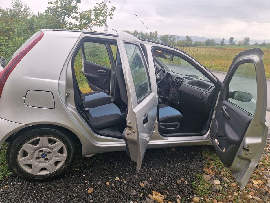 Vând Fiat Punto 2005