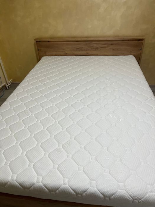 Chirie garsoniera Rogerius 220 euro