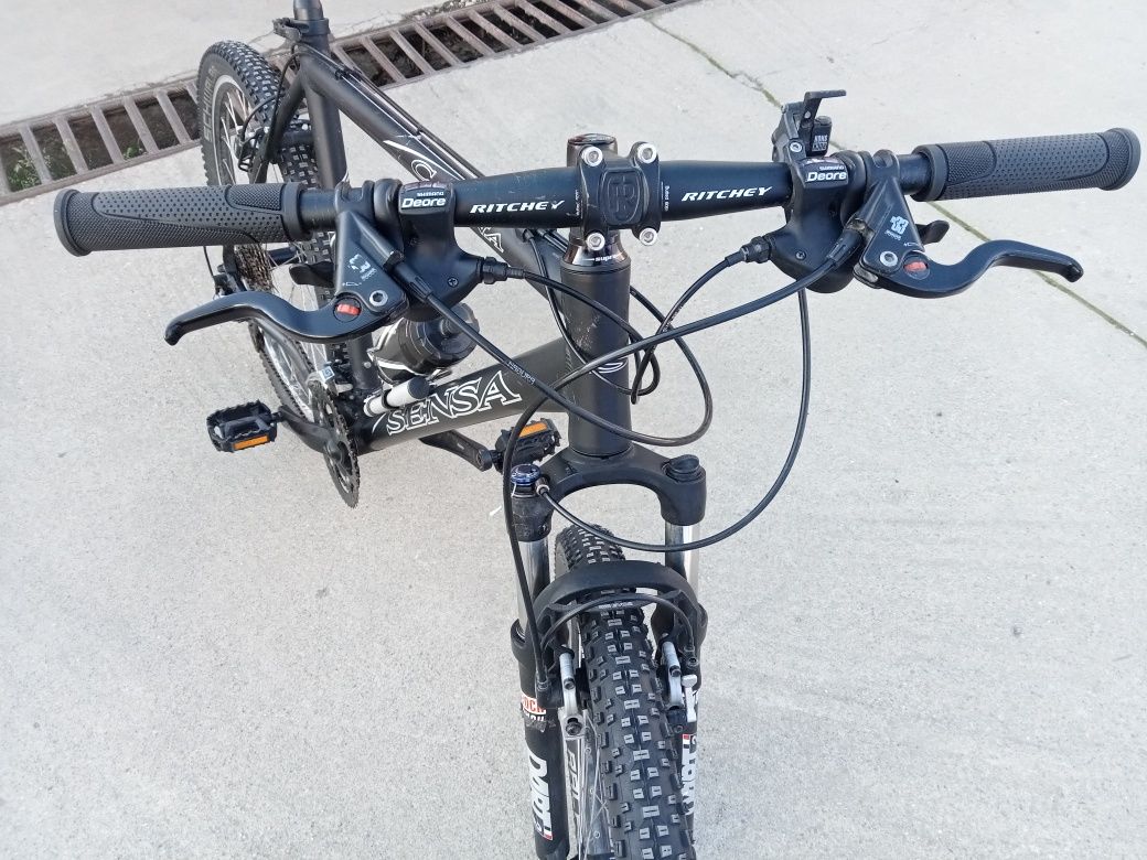 Vând bicicleta din aluminiu
