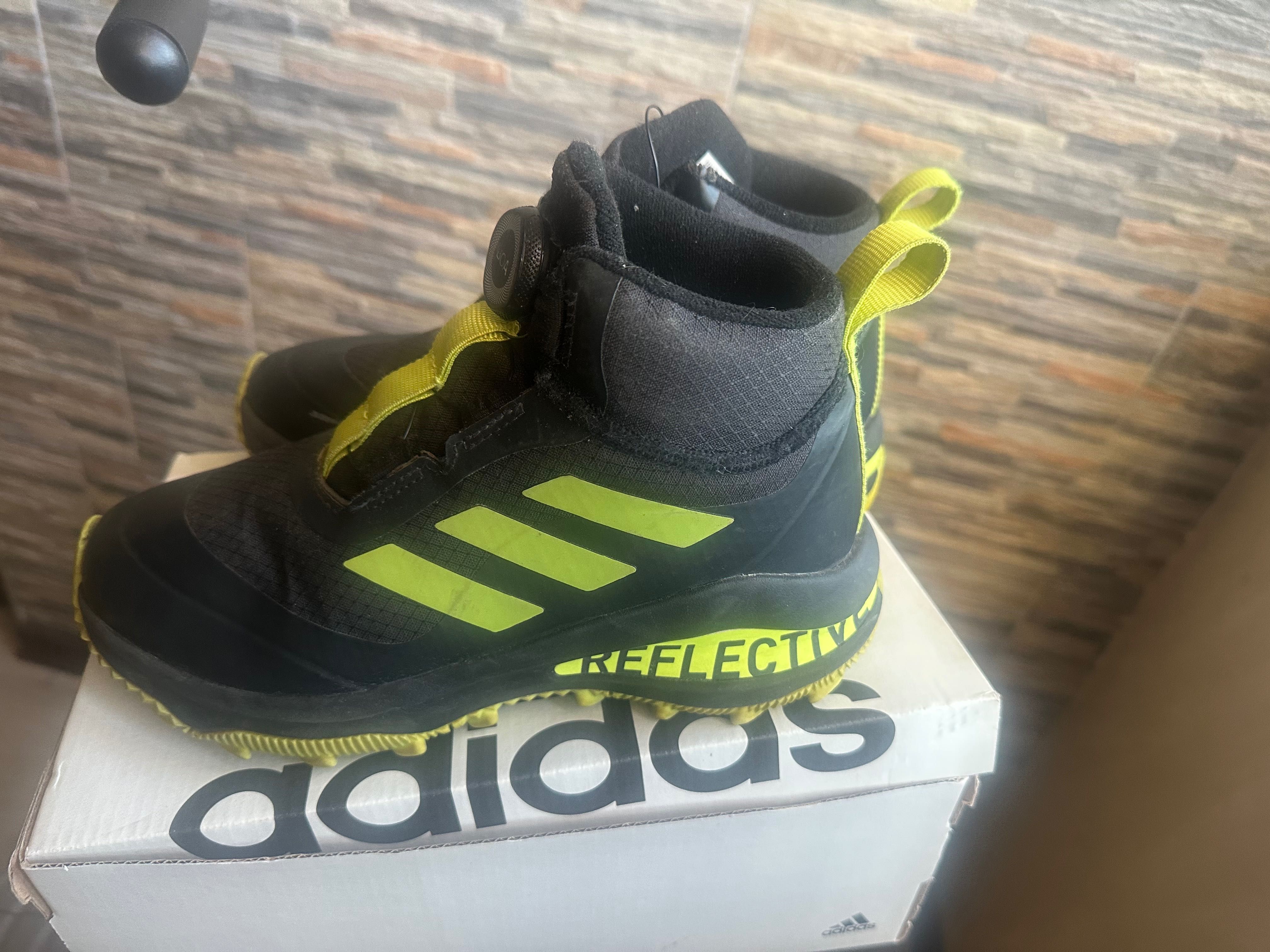 Зимни боти унисекс adidas