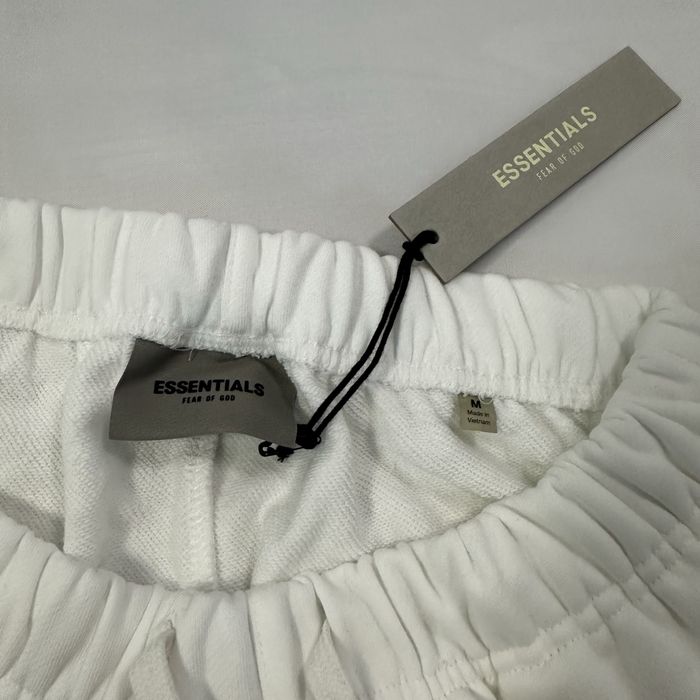 Pantaloni scurti Essentials Fear of God bone