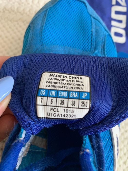 шпайкове за лека атлетика Мизуно