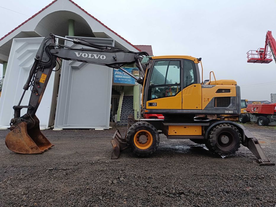 Excavator pe roti Volvo EW 140D, 17 tone, 2017