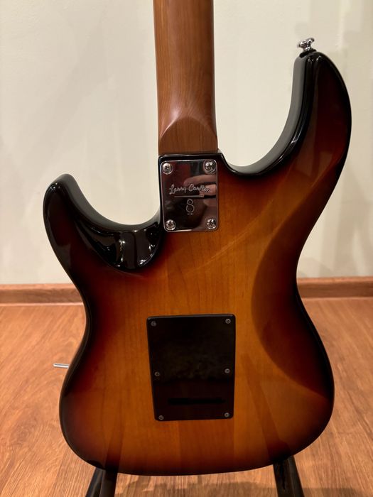 Sire Larry Carlton S7