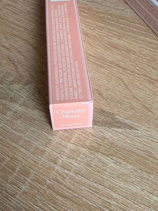 Нови кремообразни хайлайтъри и руж на Charlotte Tilbury