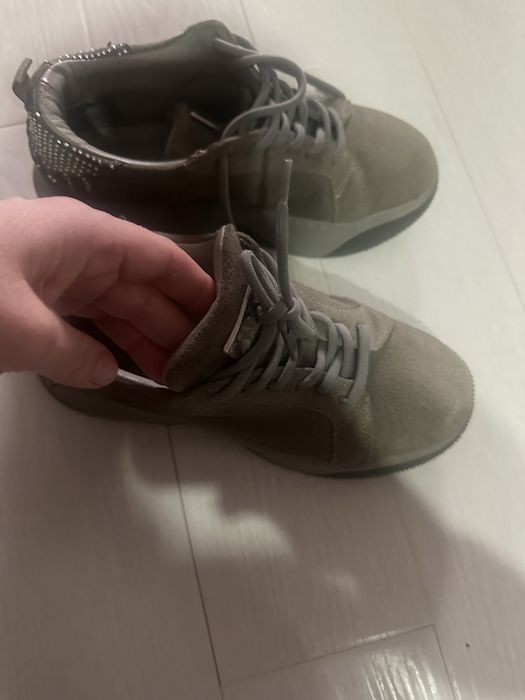 Кроссовки р 38 Sassofono Italy