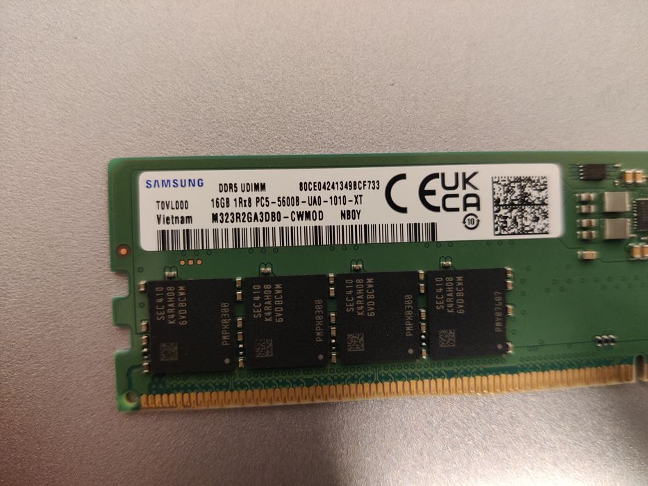 2xRAM DDR5 Samsung 16 GB 5600mhz