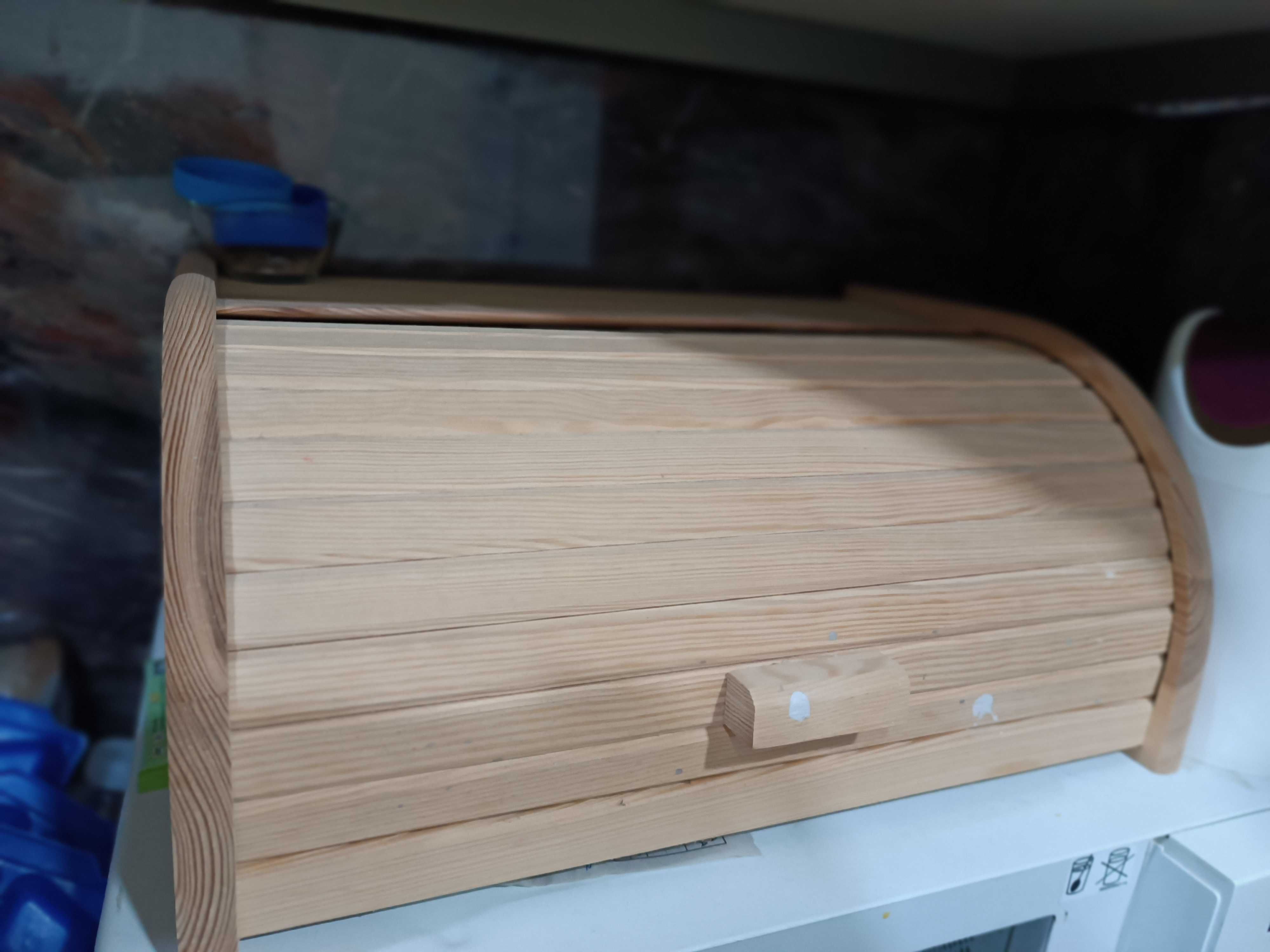 Дървена кутия за хляб