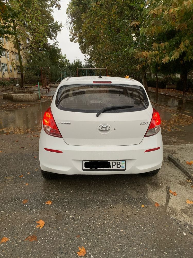 Hyudai i20 сотилади