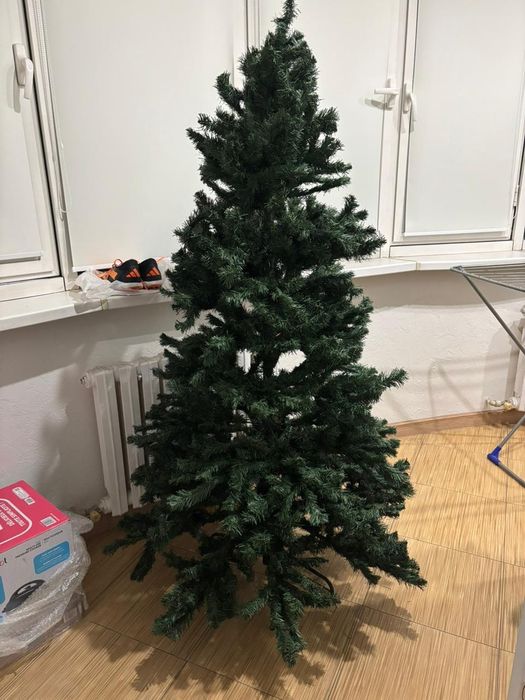 Елка новогодняя исскусвенная