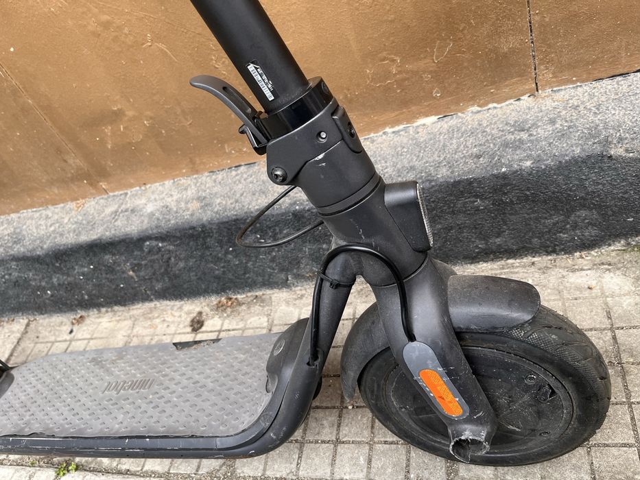 Електрическа тротинетка Ninebot