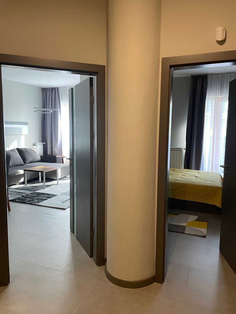 Дава се под наем Двустаен апартамент в София, Изток - 83 кв.м за 510 € - Снимка #4