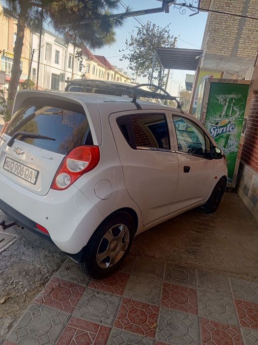 Spark chevralet sotiladi