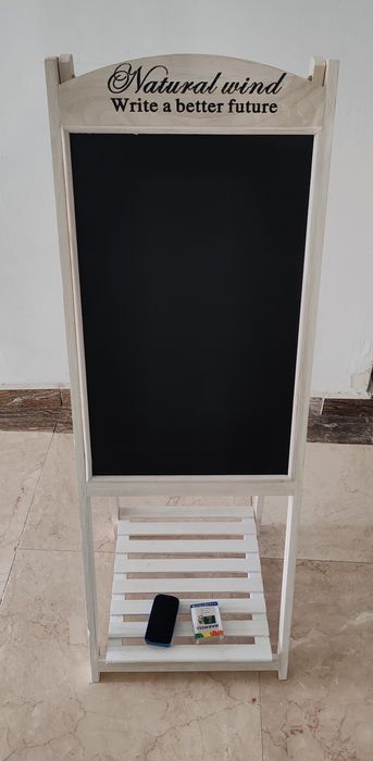 Vând tabla de scris pt copii