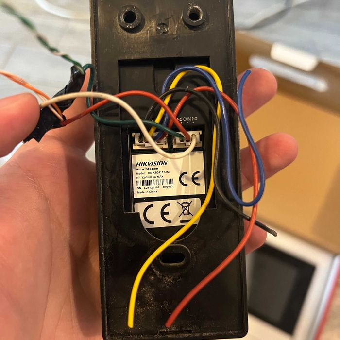 Видеодомофон Hikvision Hybrid Video Intercom Kit