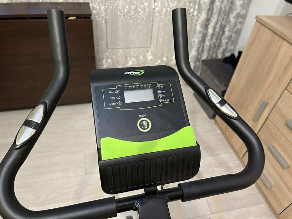 Bicicleta fitness impecabila