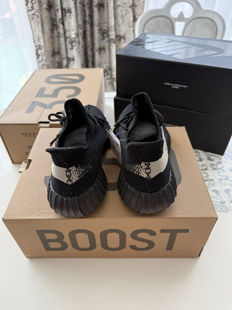Adidas Yeezy 350 V2 Oreo