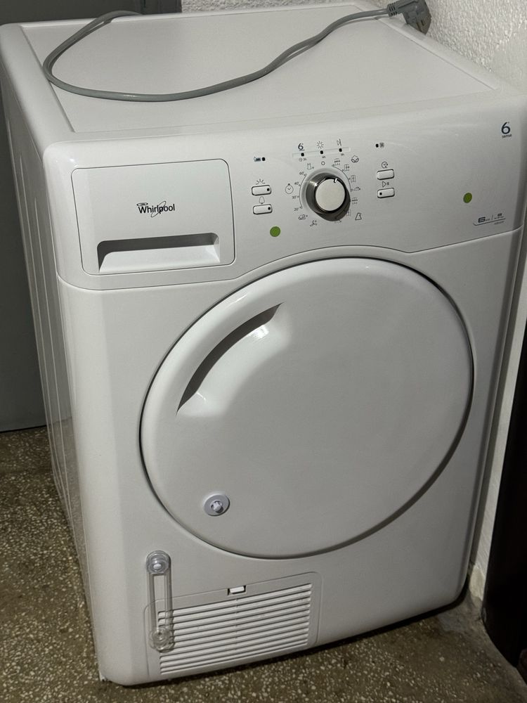 Uscător de rufe 6 kg Whirlpool AZB 6370 - Clasa B
