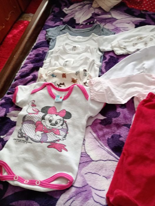 Vând set body 10bucati la 75 lei