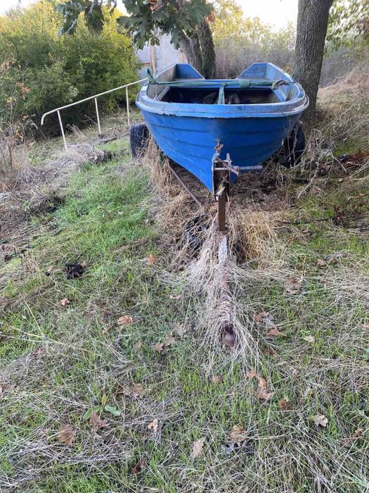 Продавам лодка Fish Boat 395