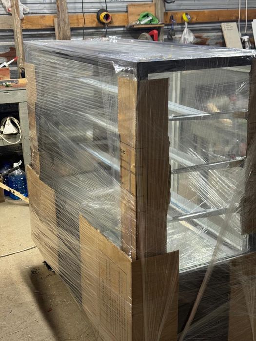 холодилник вытринний