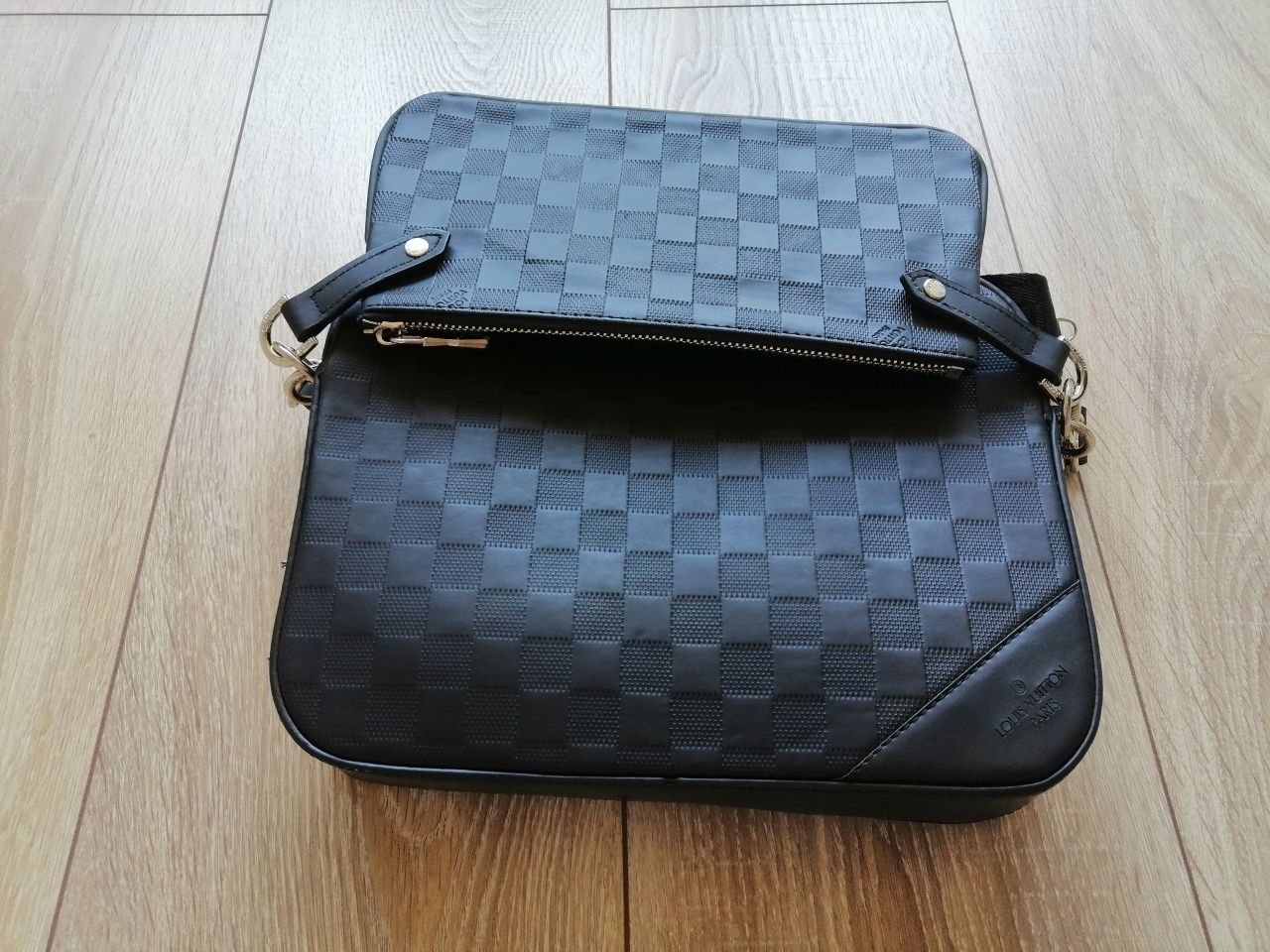 Gucci, louis vuitton мъжки елегантни чанти