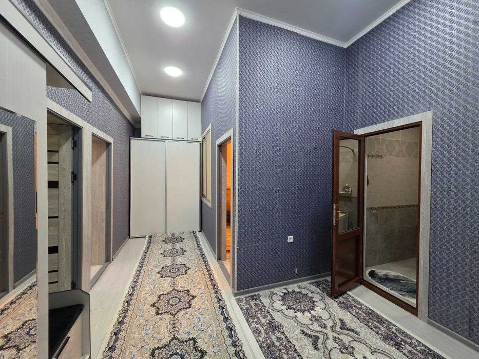 Продаётся 3х комн квартира на 1 этаже Ор-р Файзобод мечеть