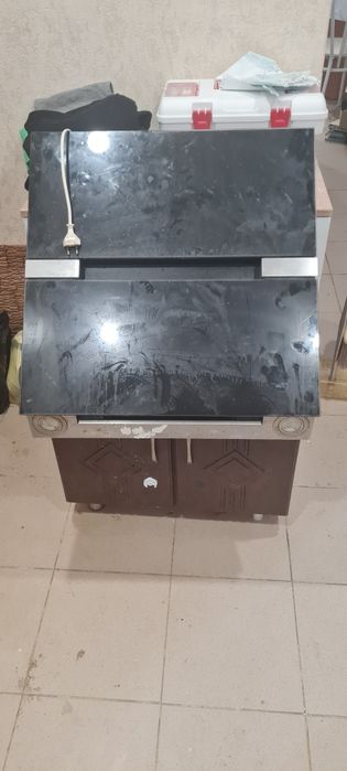 Продам вытяжку 15000 тенге