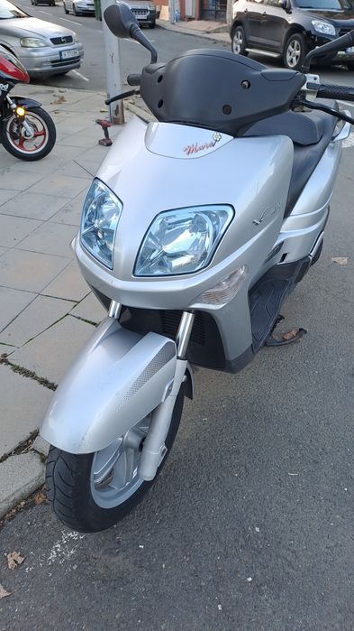 Продавам скутер ямаха