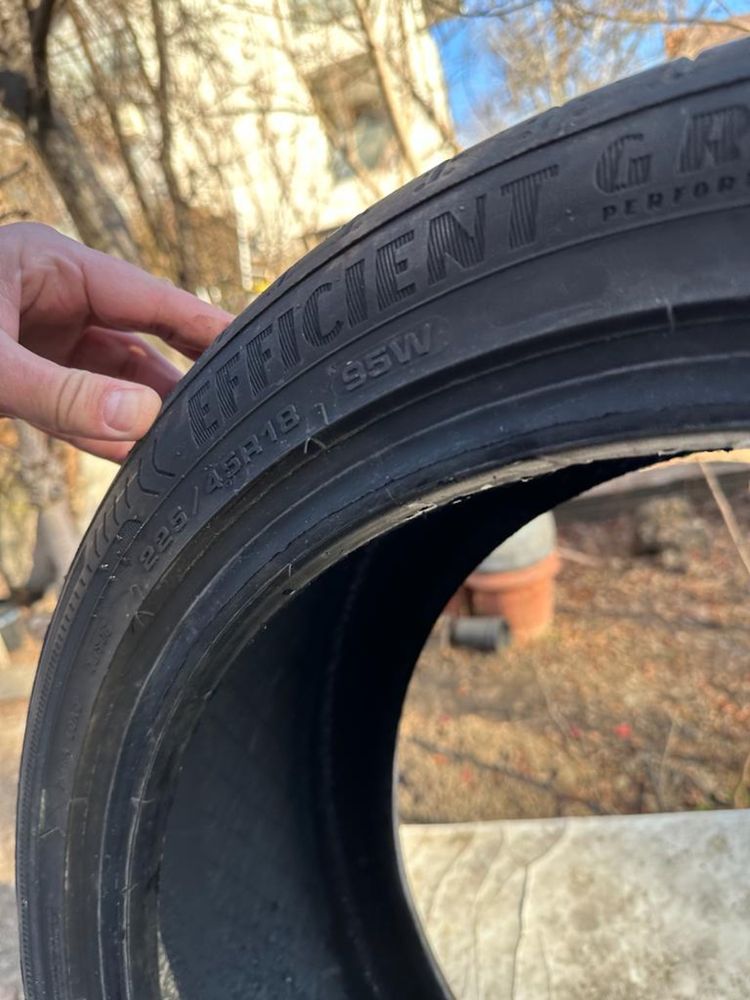 Anvelope Goodyear Vara 225/45/18