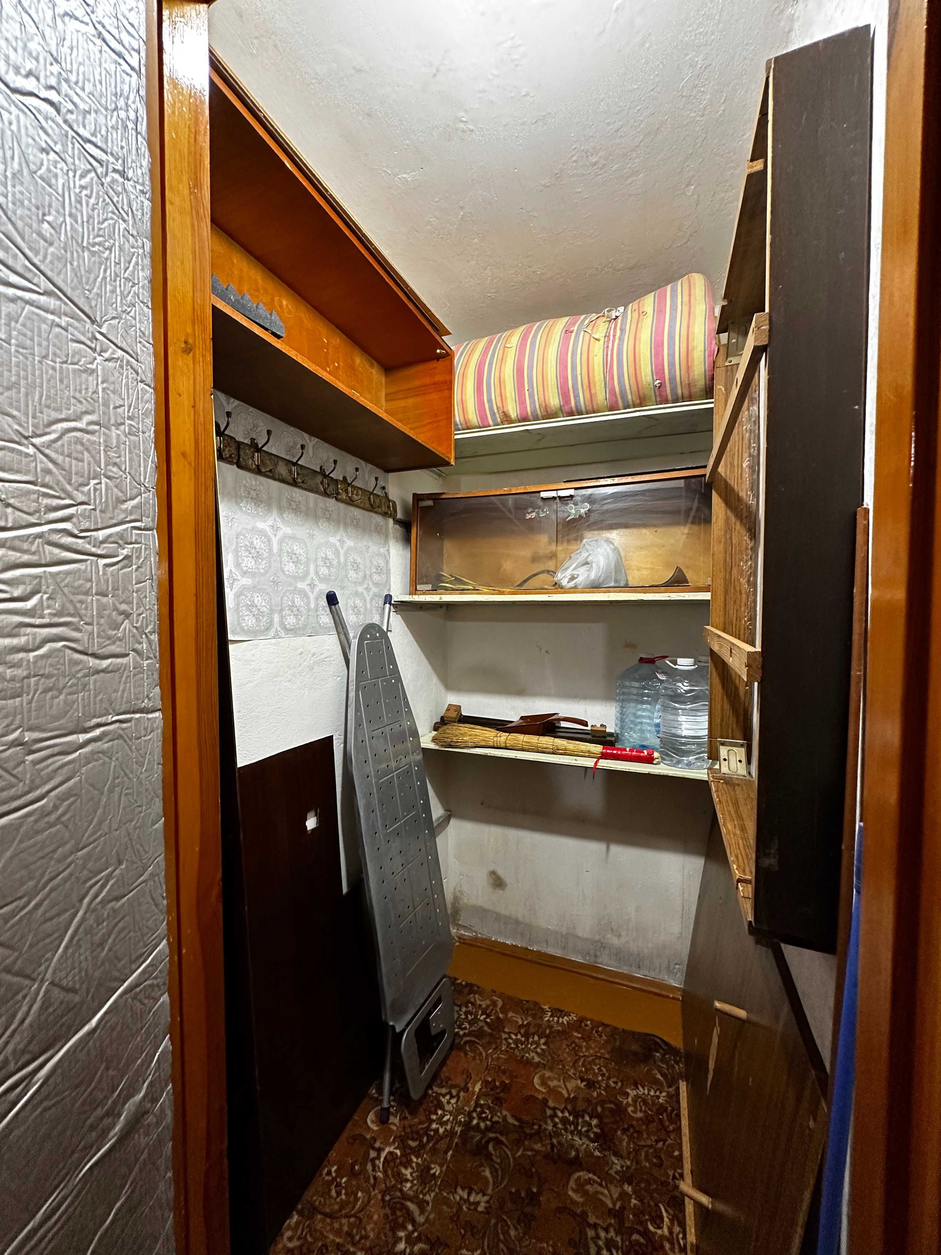 Продам 3-ех комнатную квартиру в 19 - мкр.