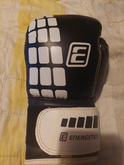 Mănuși de box in stare foarte bună