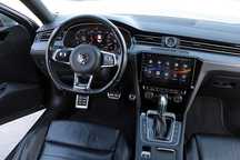 Pasat b 8 r- line interior