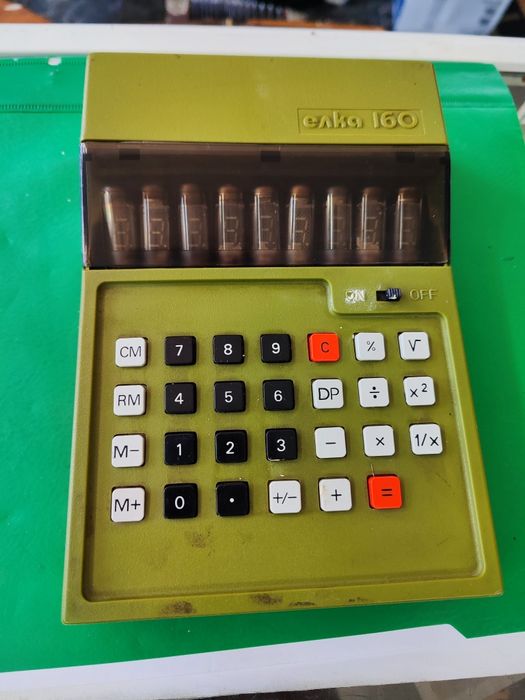 Стар калкулатор Елка 160