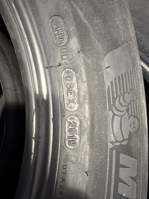 215/65/16 Мишелин 4бр НОВИ