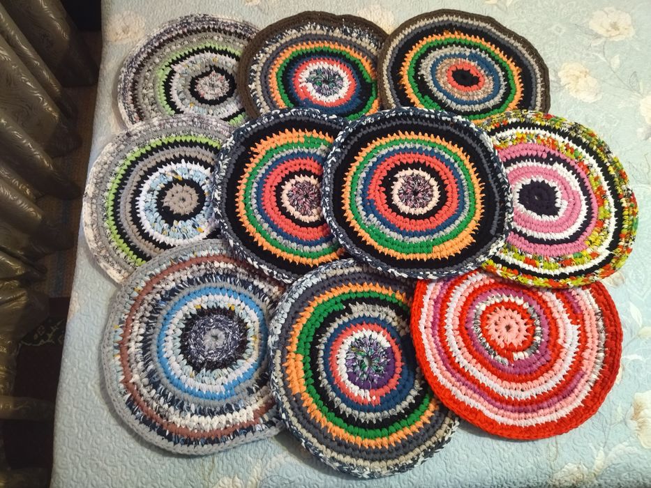 Продаются сидушки для стульев