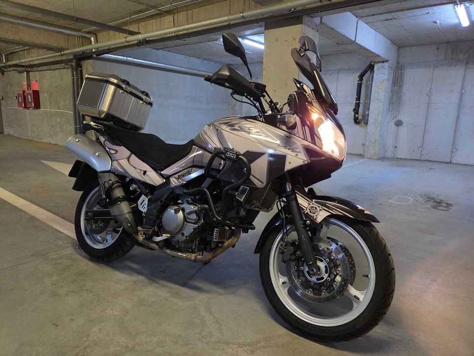 Suzuki V-Strom 650 DL – 2011 – Întreținut exemplar
