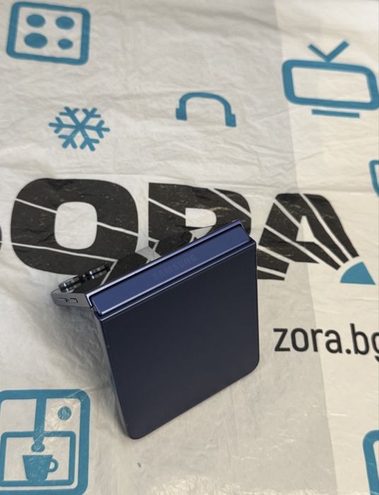 КАТО НОВ 512GB Samsung Z Flip 7 Зора Гаранция 2027 Blue / Син