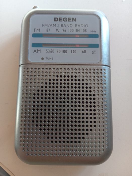 degen de-333 портативно (джобно) радио