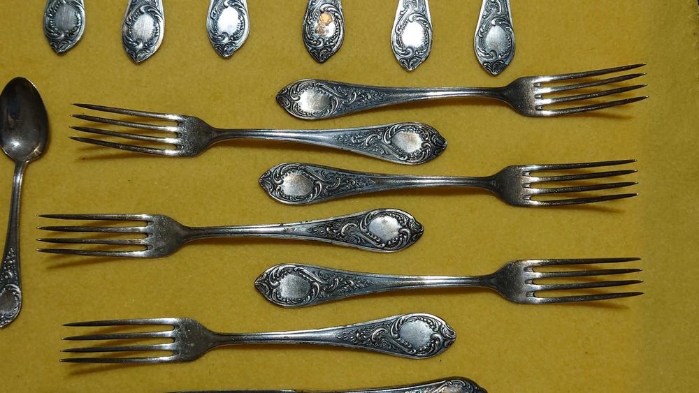 Set tacamuri argintate