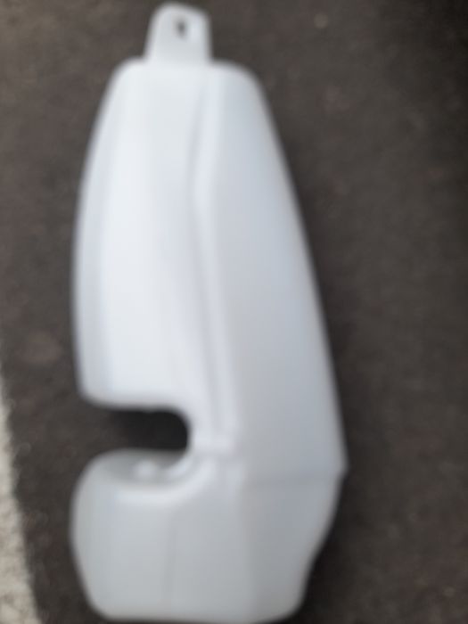 Vind vas pt lichid de parbriz nou nefolosit pt dacia Logan 1,4
