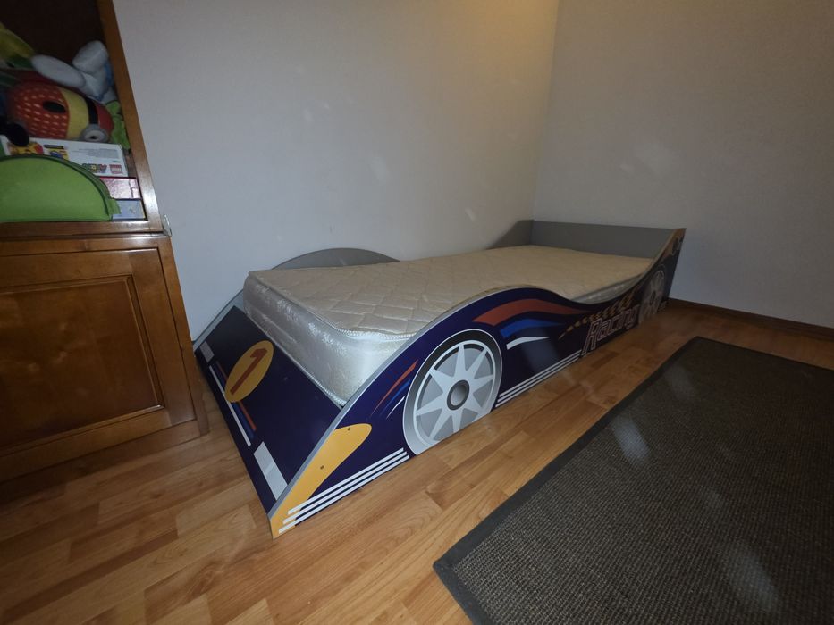 Pat masinuta copii patut camera